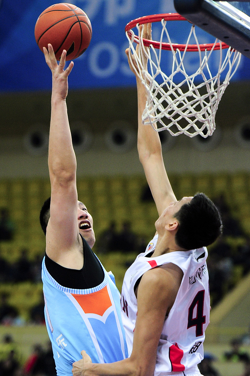 奥兰多魔术训练开放日，清晨刷新队史纪录引欢呼，CBA季后赛在即，年轻球员得到机会的简单介绍